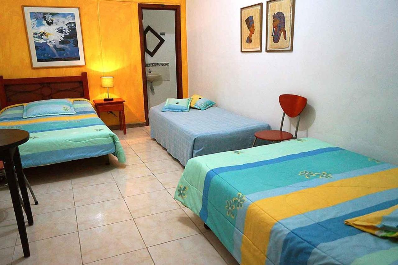 Hotel Faroazul Rnt12633 Santa Rosa de Cabal Habitación foto